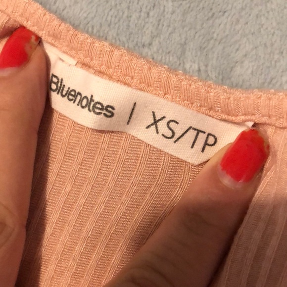 (xs) pink long sleeve from blue notes - Picture 2 of 2